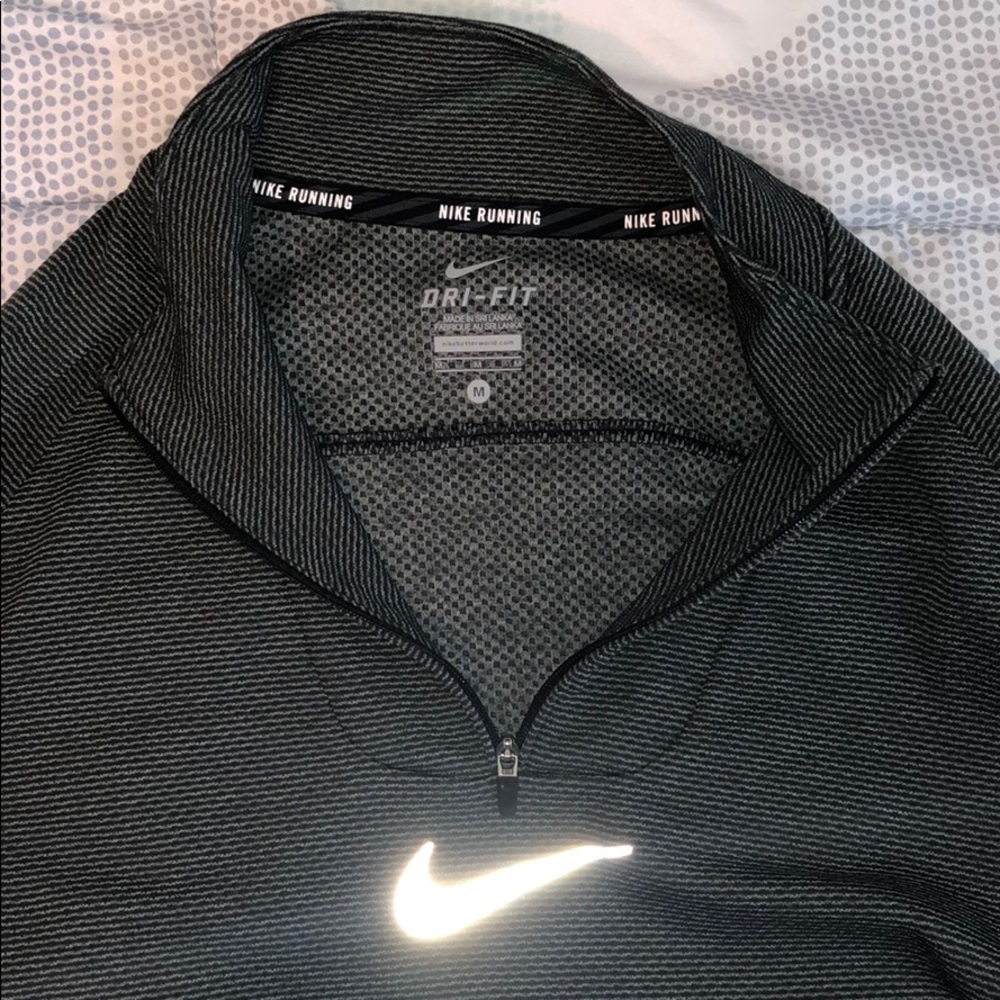 Nike dri-fit pull over